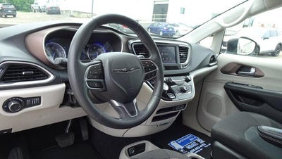 2023 Chrysler Voyager LX FWD