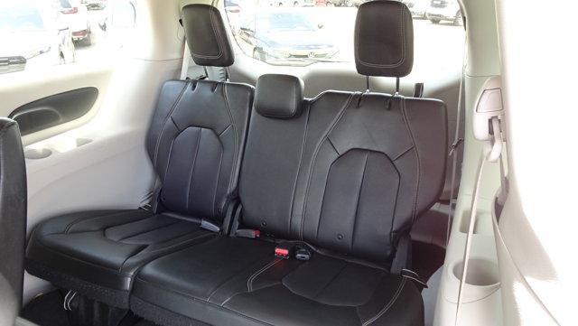 2020 Chrysler Voyager LXI FWD