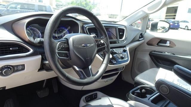 2020 Chrysler Voyager LXI FWD