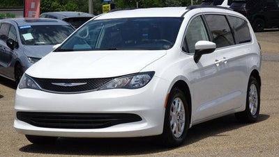 2020 Chrysler Voyager LXI FWD