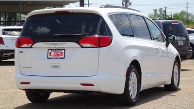 2020 Chrysler Voyager LXI FWD