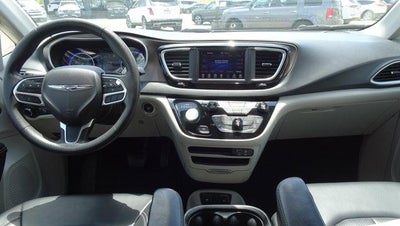 2020 Chrysler Voyager LXI FWD