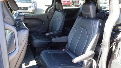 2018 Chrysler Pacifica Touring L Plus FWD