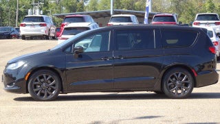 2018 Chrysler Pacifica Touring L Plus FWD