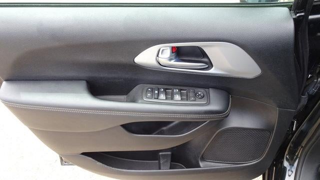 2021 Chrysler Pacifica Touring FWD