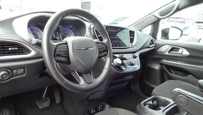 2021 Chrysler Pacifica Touring FWD
