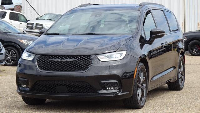 2021 Chrysler Pacifica Touring FWD