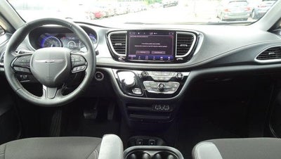 2021 Chrysler Pacifica Touring FWD
