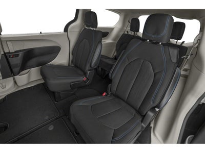 2021 Chrysler Pacifica Touring FWD