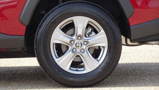 2024 Toyota RAV4 XLE FWD (GS)