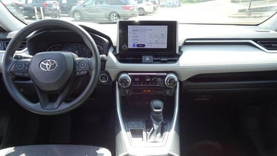 2024 Toyota RAV4 XLE FWD (GS)