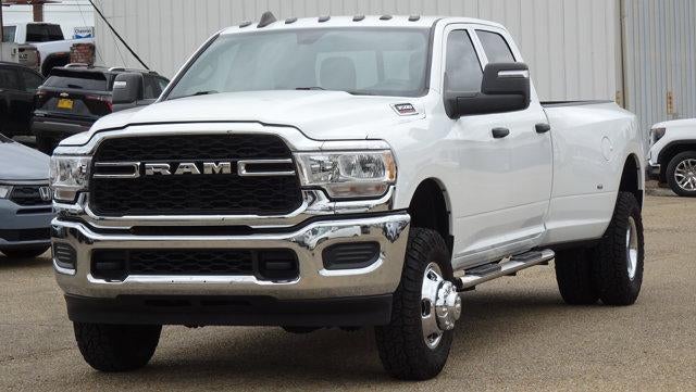 2024 RAM 3500 Tradesman 4x4 Crew Cab 8' Box