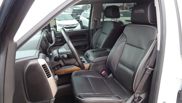 2017 Chevrolet Silverado 1500 Crew Cab Short Box 2-Wheel Drive High Country