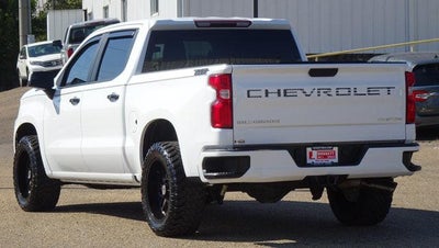 2021 Chevrolet Silverado 1500 Crew Cab Short Box 2-Wheel Drive Custom