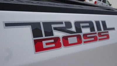 2022 Chevrolet Silverado 1500 LTD Crew Cab Short Box 4-Wheel Drive Custom Trail Boss