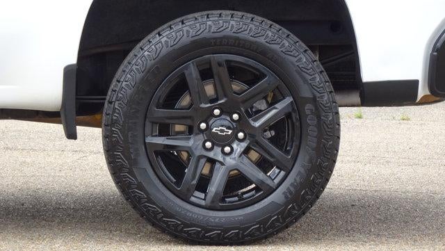 2024 Chevrolet Silverado 1500 Crew Cab Short Box 4-Wheel Drive Custom Trail Boss