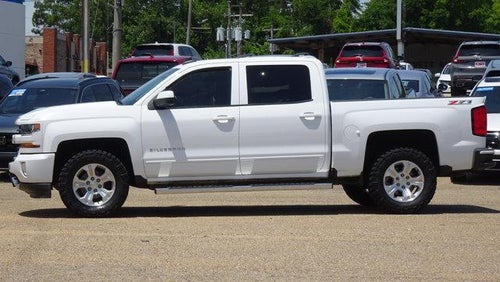 2017 Chevrolet Silverado 1500 Crew Cab Short Box 4-Wheel Drive LT Z71