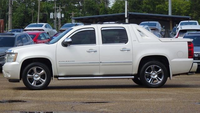 2012 Chevrolet Avalanche 2WD LTZ