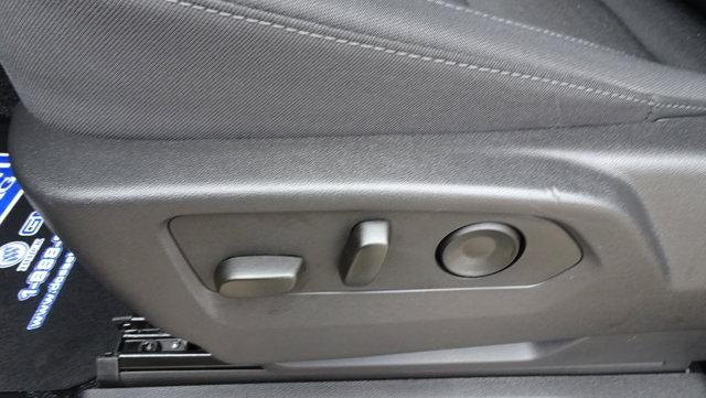 2025 GMC Sierra 1500 Regular Cab Standard Box 4-Wheel Drive Pro