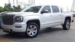 2017 GMC Sierra 1500 Crew Cab Short Box 4-Wheel Drive Denali