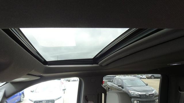 2020 GMC Sierra 1500 Crew Cab Short Box 4-Wheel Drive SLT