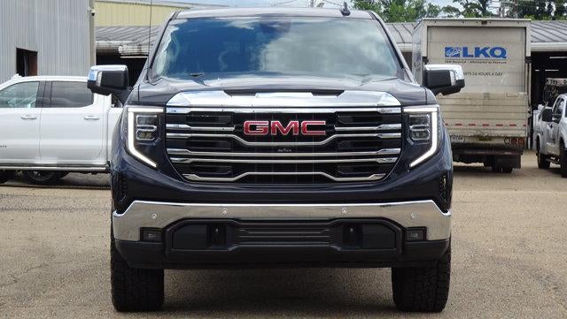 2022 GMC Sierra 1500 Crew Cab Short Box 4-Wheel Drive SLT
