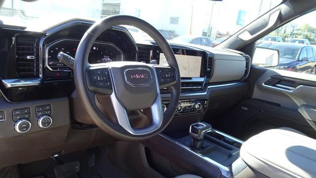 2023 GMC Sierra 1500 Crew Cab Short Box 4-Wheel Drive SLT