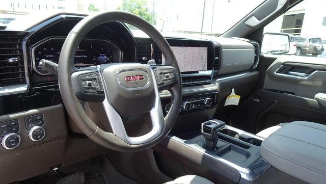 2023 GMC Sierra 1500 Crew Cab Short Box 4-Wheel Drive SLT