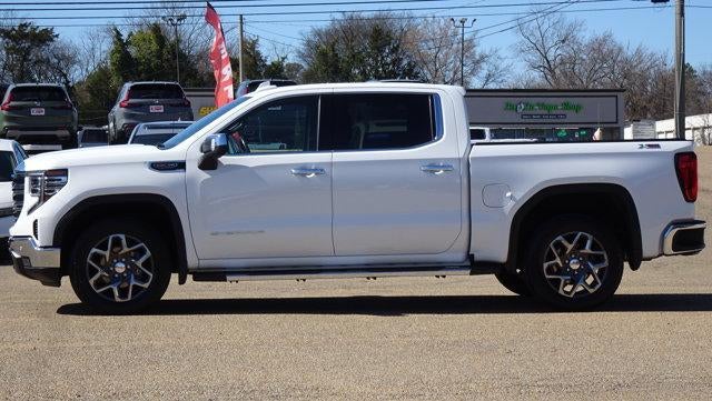 2022 GMC Sierra 1500 Crew Cab Short Box 4-Wheel Drive SLT