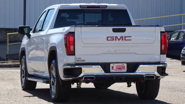 2022 GMC Sierra 1500 Crew Cab Short Box 4-Wheel Drive SLT
