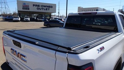 2022 GMC Sierra 1500 Crew Cab Short Box 4-Wheel Drive SLT