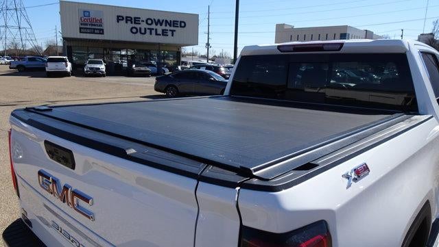 2022 GMC Sierra 1500 Crew Cab Short Box 4-Wheel Drive SLT