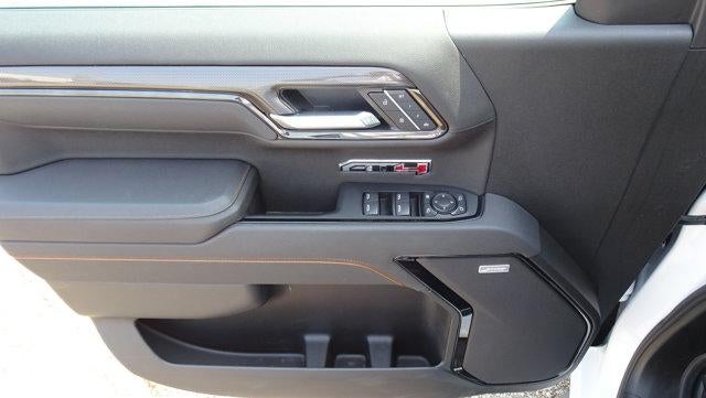 2025 GMC Sierra 1500 Crew Cab Short Box 4-Wheel Drive AT4