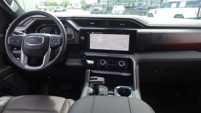 2023 GMC Sierra 1500 Crew Cab Short Box 4-Wheel Drive Denali