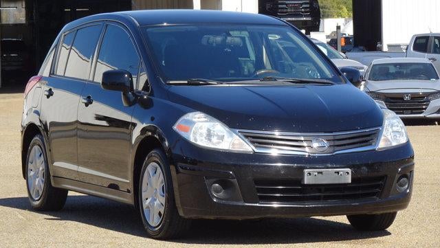 2011 Nissan Versa 5dr HB I4 Auto 1.8 S
