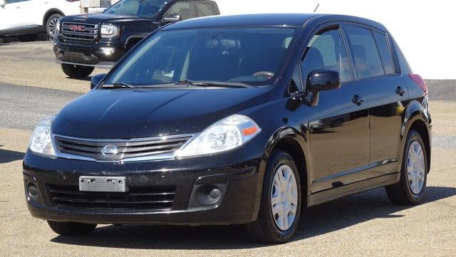 2011 Nissan Versa 5dr HB I4 Auto 1.8 S