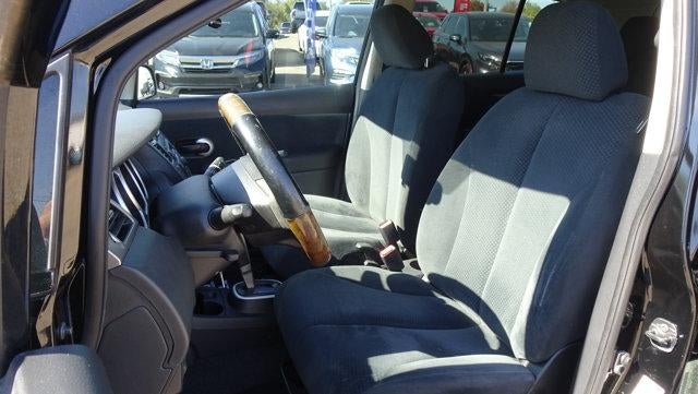 2011 Nissan Versa 5dr HB I4 Auto 1.8 S