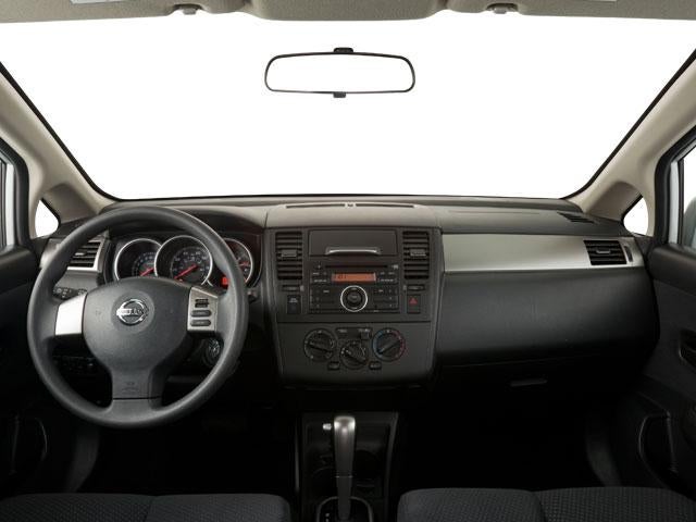 2011 Nissan Versa 5dr HB I4 Auto 1.8 S