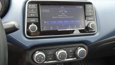 2025 Nissan Versa SV CVT