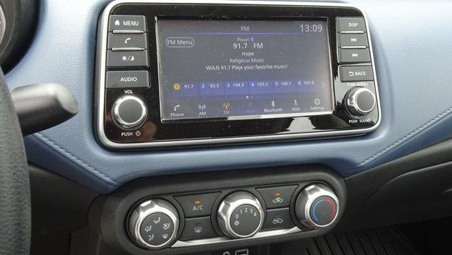 2025 Nissan Versa SV CVT