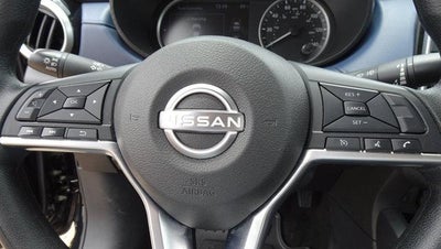 2025 Nissan Versa SV CVT