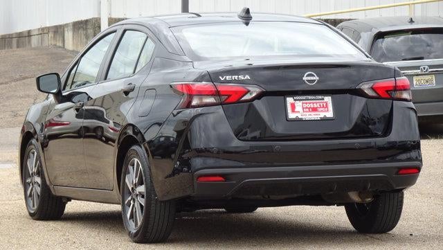 2025 Nissan Versa SV CVT
