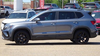 2023 Volkswagen Taos SE FWD