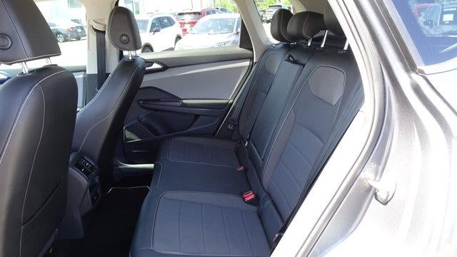 2023 Volkswagen Taos SE FWD