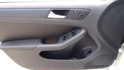 2012 Volkswagen Jetta 4dr Auto SE PZEV Sedan