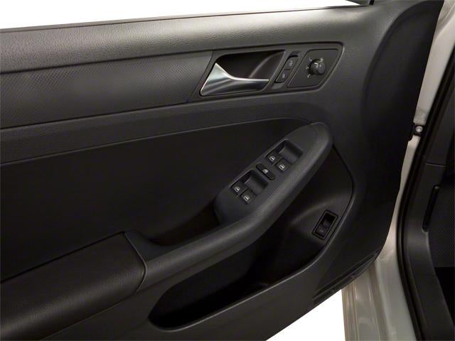 2012 Volkswagen Jetta 4dr Auto SE PZEV Sedan