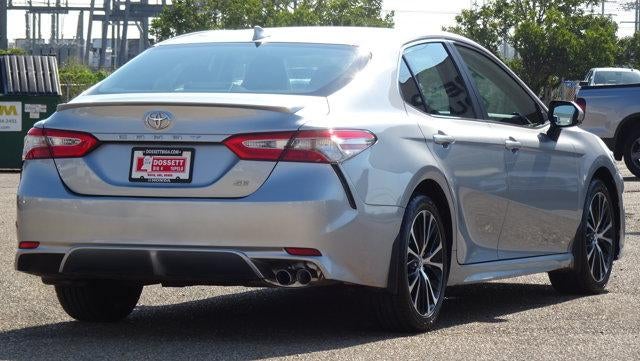 2019 Toyota Camry SE Auto (SE)