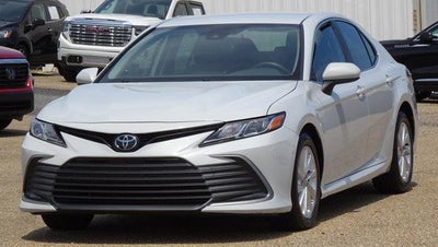 2024 Toyota Camry LE Auto (SE)
