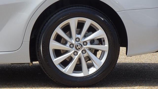 2024 Toyota Camry LE Auto (SE)