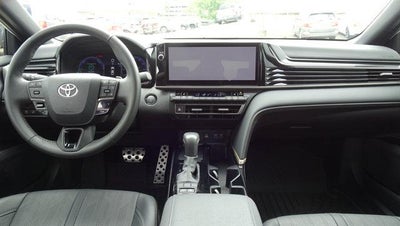 2025 Toyota Camry XSE AWD (Natl)
